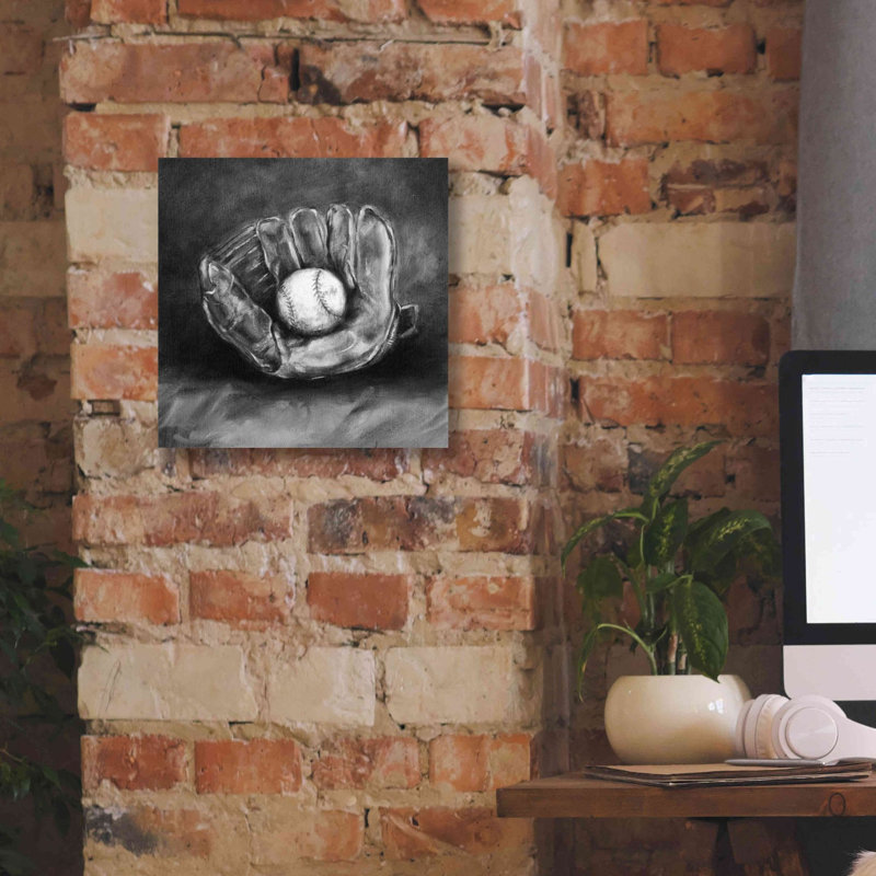 «Rustic Sports III Black and White» par Ethan Harper, estampe numérique sur toile, H 12 po x l 12 po x P 0,75 po