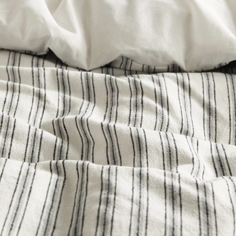 48f-f3cf-1fdd7 Comforter