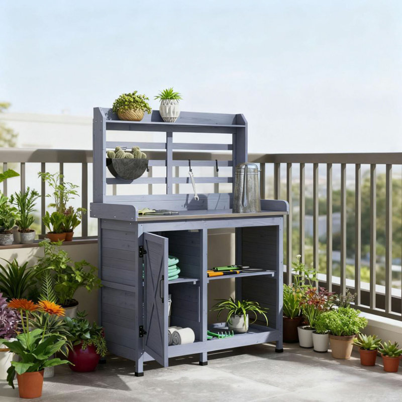Easy to Clean Wooden Potting Bench