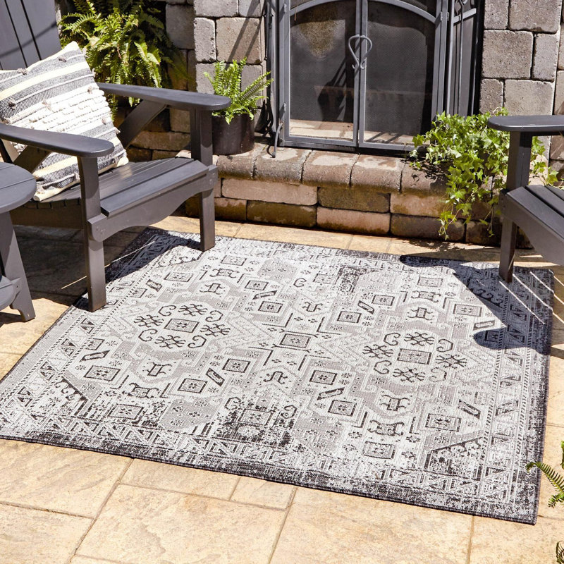 Alucard Southwestern Blue Indoor / Outdoor Area Rug, Square 6'1"