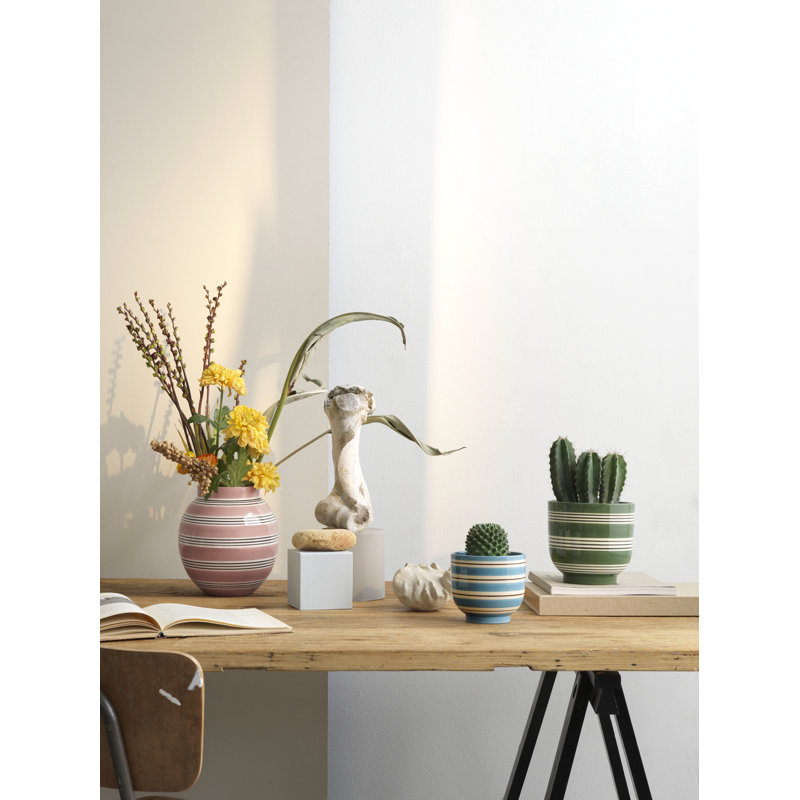 Omaggio Nuovo Handmade Faience Table Vase