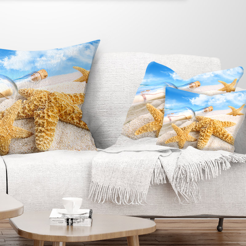 Coussin de photo mer recouvert d’un coussin lombaire sable