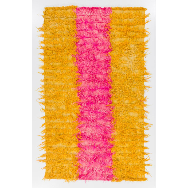 Tapis à poils longs en velours rose et jaune