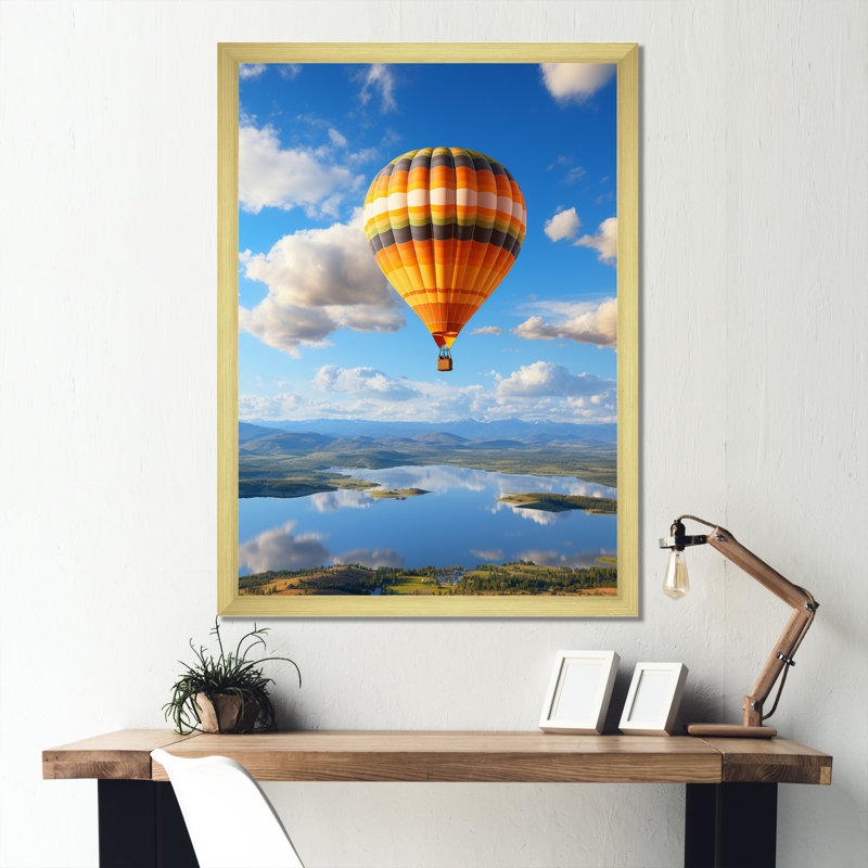 Décoration murale orange montgolfière Horizon III - Montgolfière, H 40 po x l 30 po x P 1,5 po, Encadrement doré