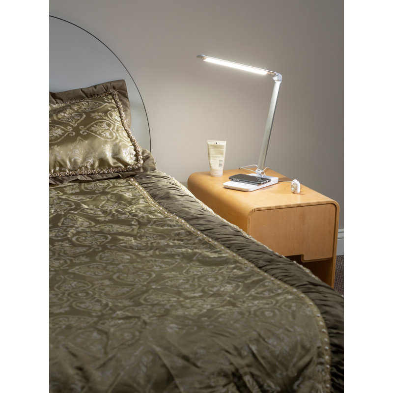  16.75" Desk Lamp with USB, Silver