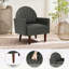 Fauteuil en forme de coquillage avec pieds en bois pour plus de confort et de style-545349130