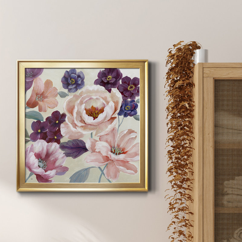 Soft Romance - Peinture sur toile encadrée, H 22,5 po x l 22,5 po x P 1,5 po, Toile encadrée dorée