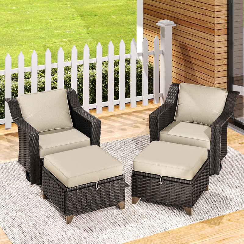 Ensemble de 4 chaises pivotantes et repose-pieds en osier avec coussins beiges PE, Beige