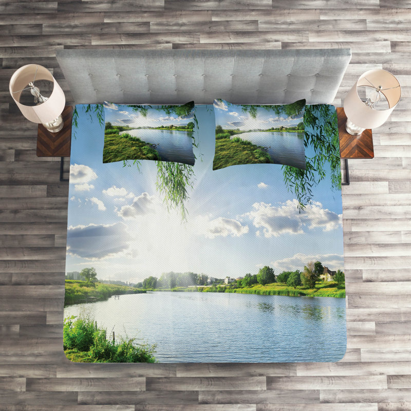 Modern & Contemporary Coverlet