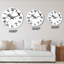 Paysage monochrome avec montagnes et bateau - horloge murale traditionnelle-47080686