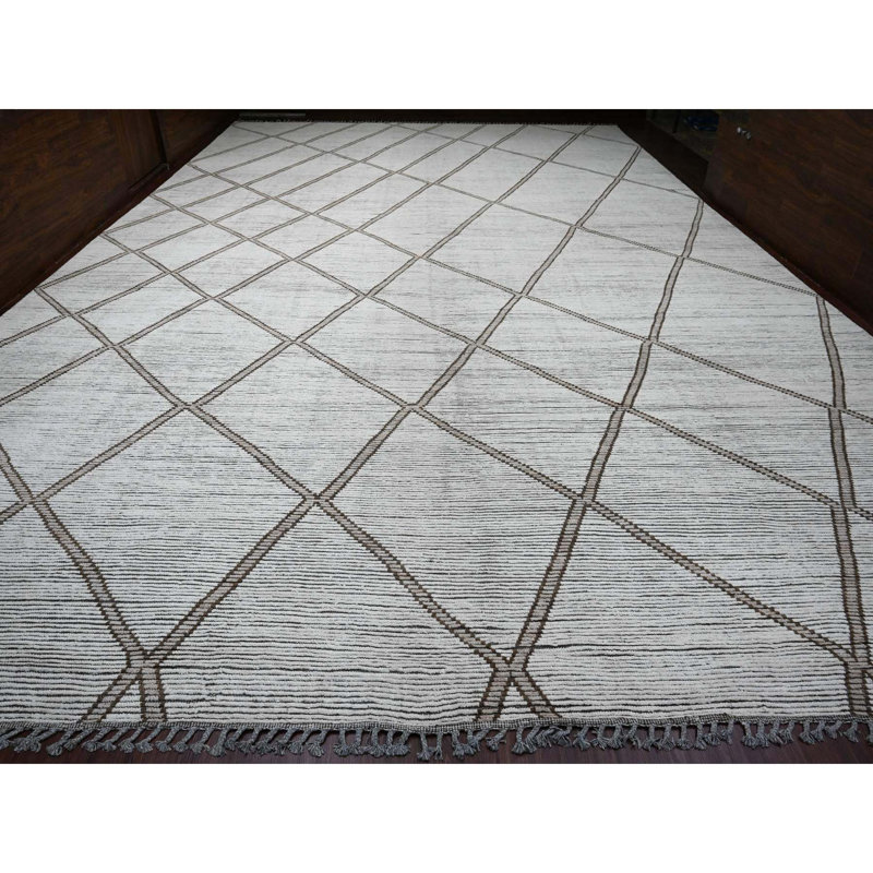 Tapis en laine noué à la main à motif géométrique blanc 15 pi 9 po x 23 pi 5 po 491583BE08AE45F78C5BC88B5C215E47