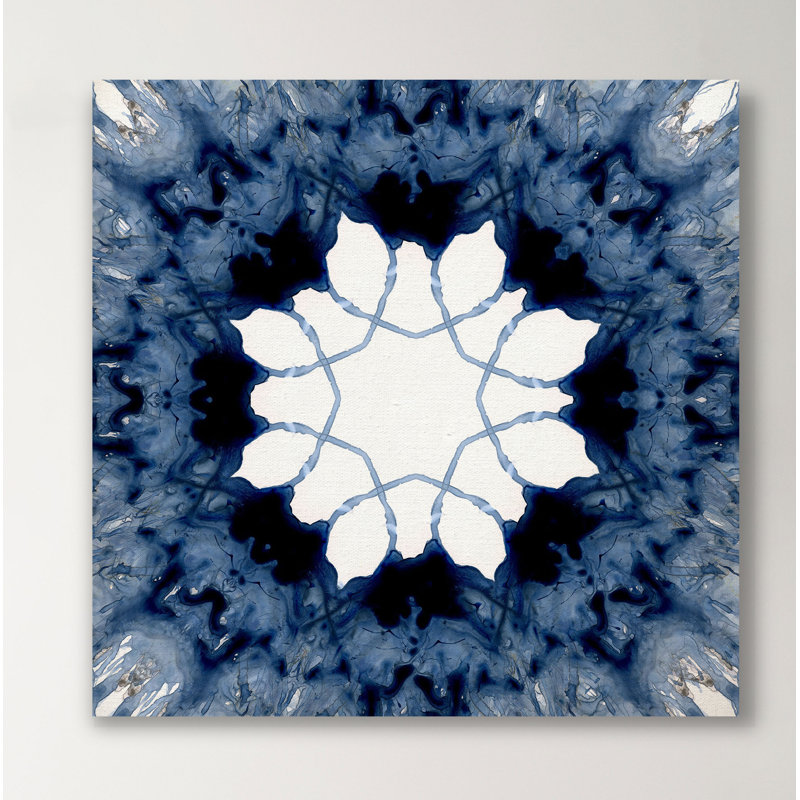 «Indigo Kaleidoscope I», impression sur toile tendue, H 16 po x l 16 po x 1,5 po