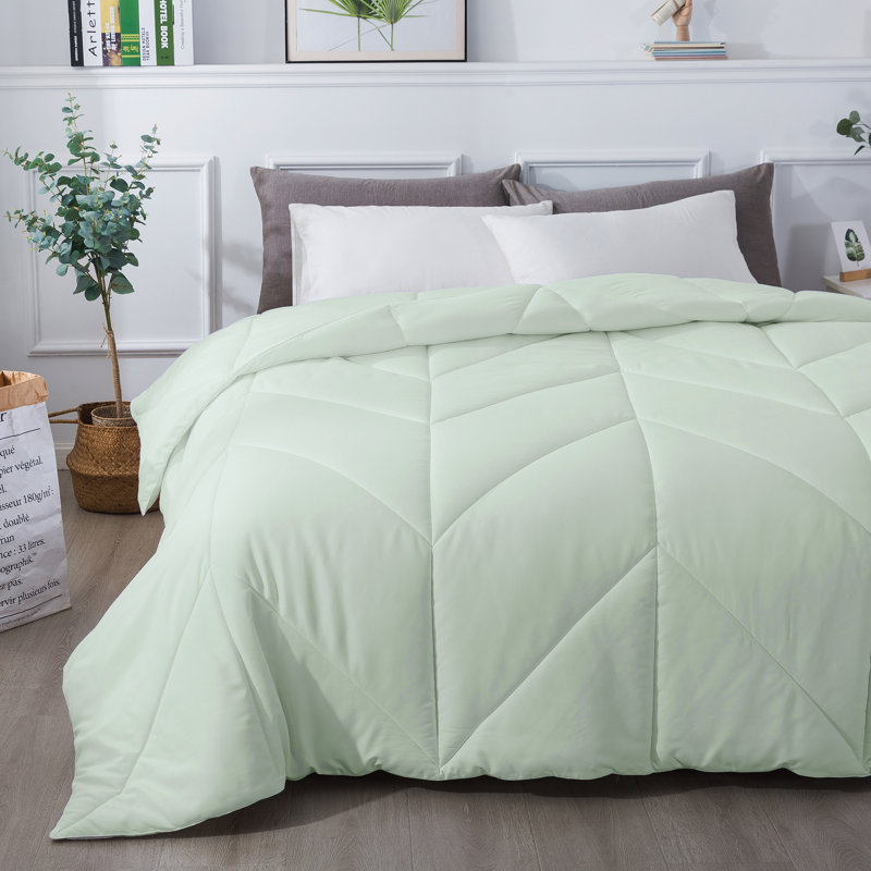 Twin Dewkist Chevron Down Alternative Comforter