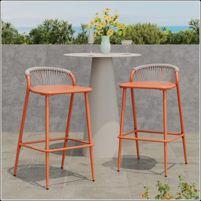 Tabourets de bar d'extérieur à structure en aluminium à hauteur d'assise de 29 po avec dossier en forme de feston tissé à la corde, ensemble de 2