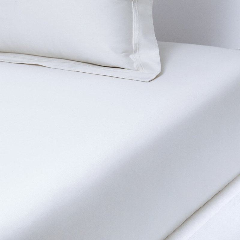 Triomphe Fitted Sheet, White, Queen Fitted Sheet