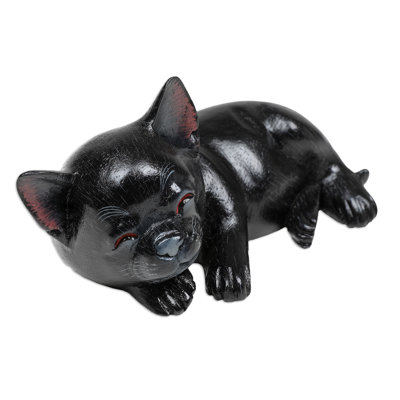 Figurines & Sculptures