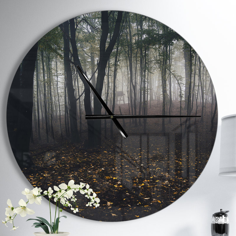 Horloge murale moderne Dark Spooky Misty Wild Forest, Moyen