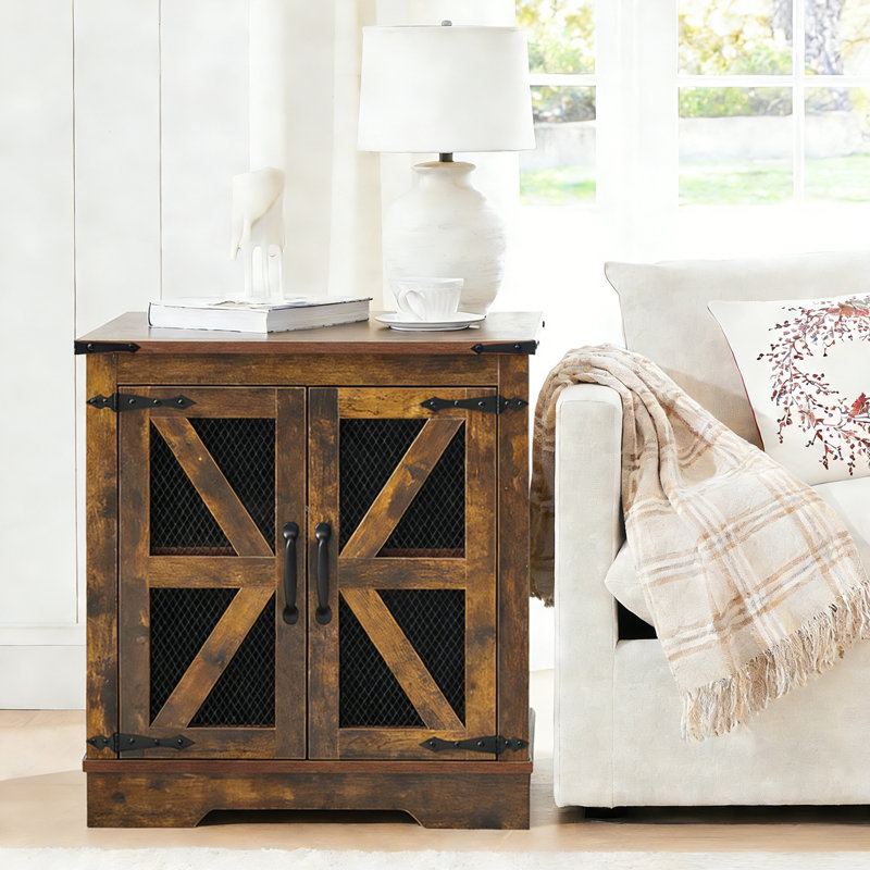 Farmhouse End Table with Charging Station - Nightstand with 2 Outlets & 2 USB Ports - Vintage Industrial Side Table, Brun