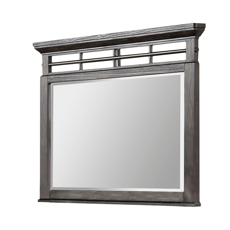 Miroir exquis avec des matériaux divers et des détails élégants pour chaque pièce