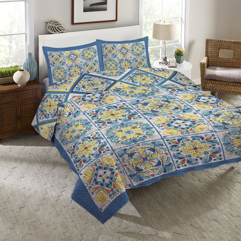 Mediterranean Breeze Cotton Machine Woven Quilt, Queen Quilt + 2 Shams