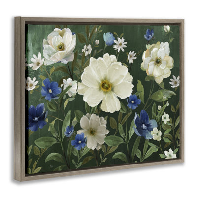 Floraison de fleurs dans la nature