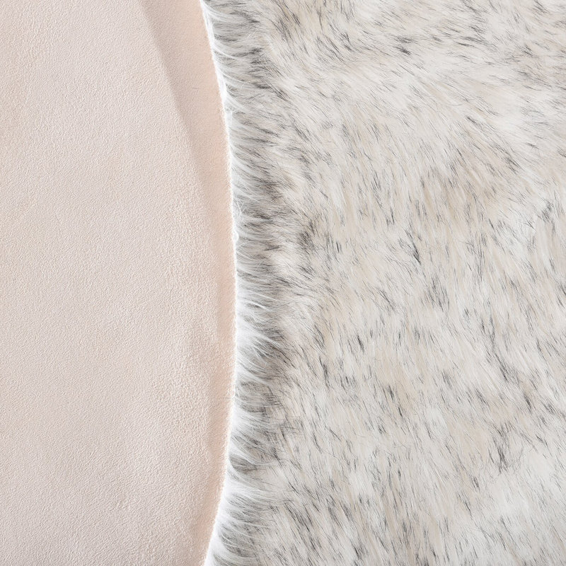 Kova Faux Sheepskin Indoor Rug, Round 8'