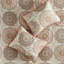 Courtepointe réversible 6 pièces orange - très grand / très grand, style médaillon floral, coussins brodés, 3 taies décoratives et 2 coussins très grand, microfibre, lavable à la machine-120945437-120945436
