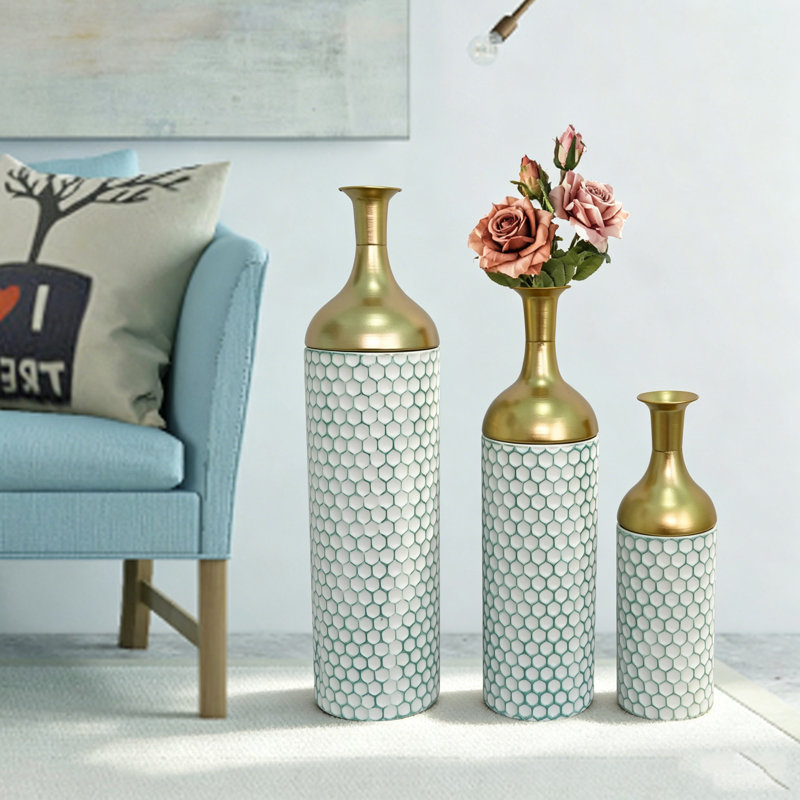 Vase de plancher en métal blanc et doré, White Gold Honeycomb