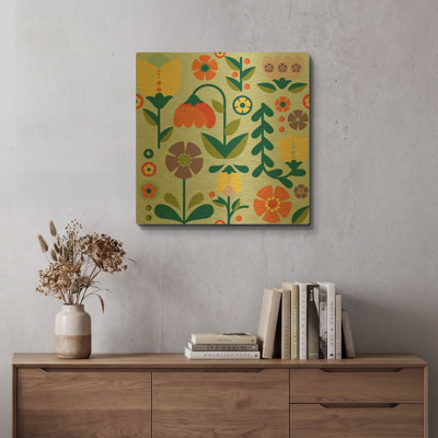 «Retro Floral A» par Jean Plout, art mural en métal doré, 24 po x 24 po