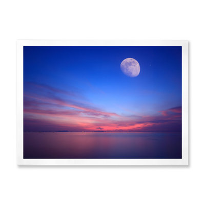 «Beautiful Moon Over Blue Sea», reproduction sur toile