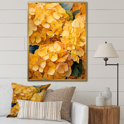 Linzie " Yellow Hydrangea Golden Radiance "