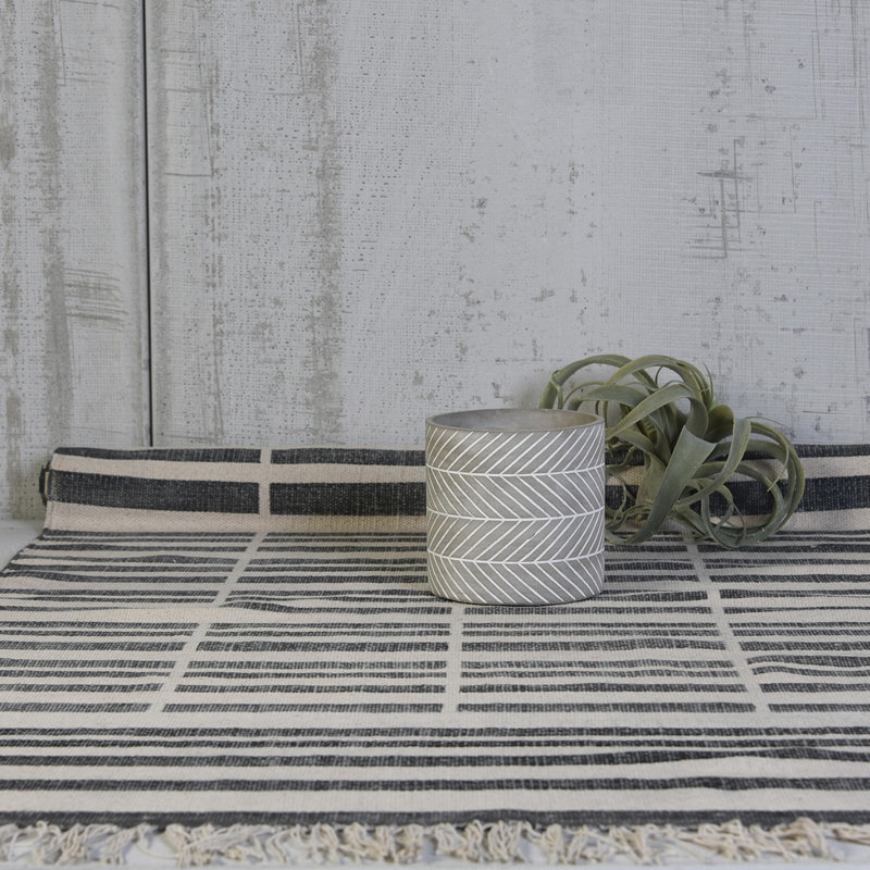 Raynor Pot Planter