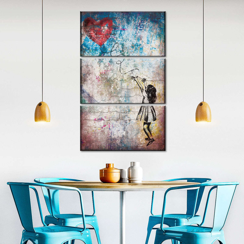 «Girl And Heart Balloon On Canvas», ensemble de 3 pièces, H 32 po x l 20 po x P 1,25 po