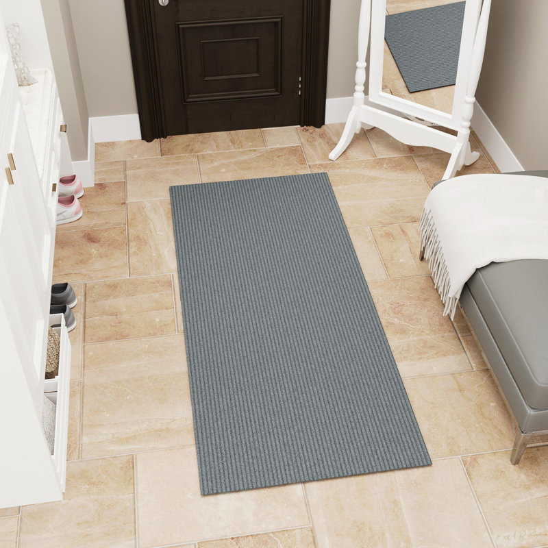 Gray Ribbed Non-Slip Synthetic Indoor/Outdoor Rug 2' x 3'