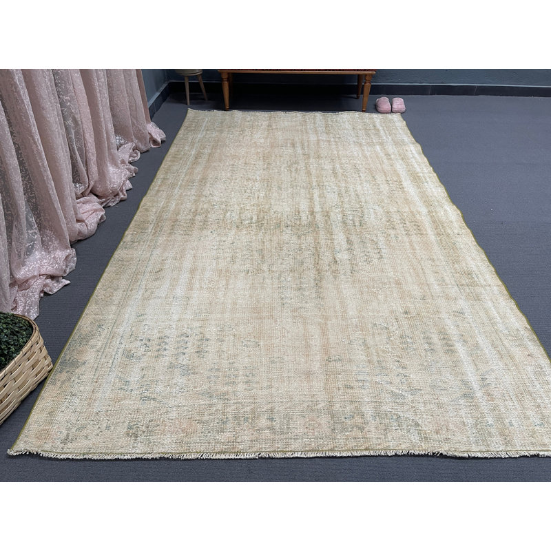Tapis beige 66,9 x 113 po Vintage