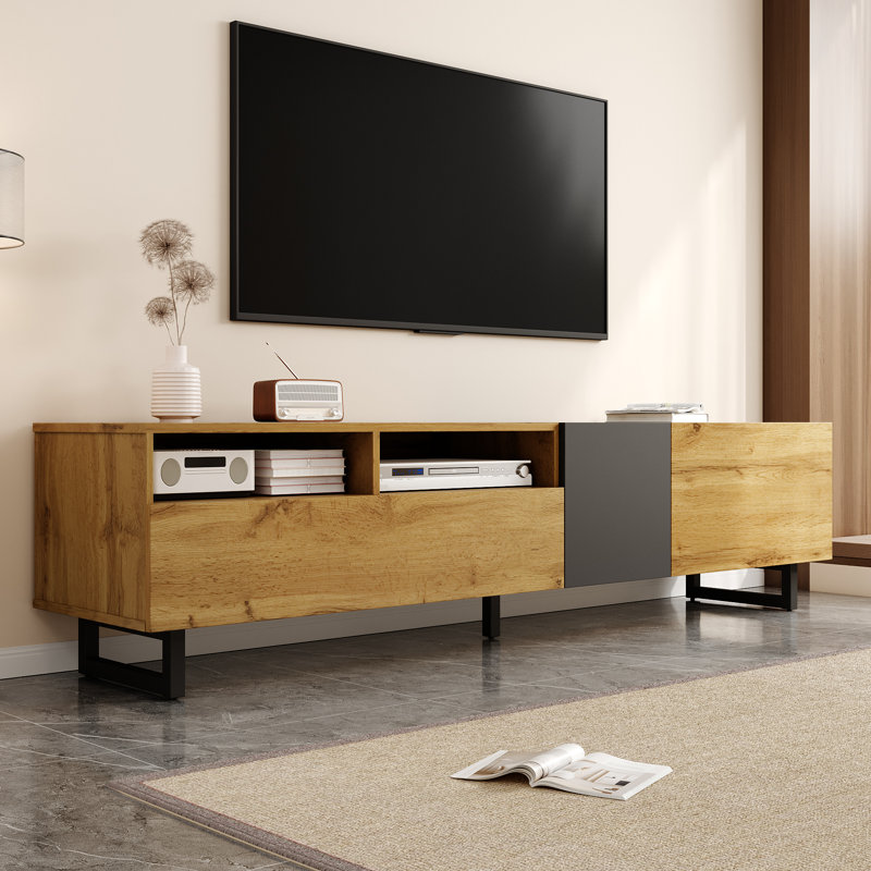 Meuble télé avec 3 portes et pieds en métal Langston