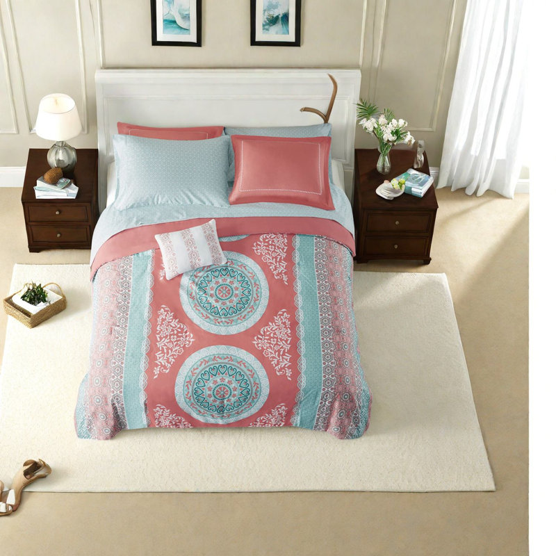 Comfortable Coral Polyester Boho Bedding Set For Home
