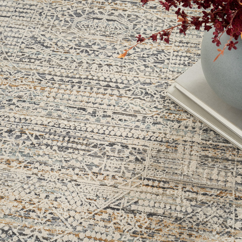 Geometric Indoor Rug, Round 7'10"