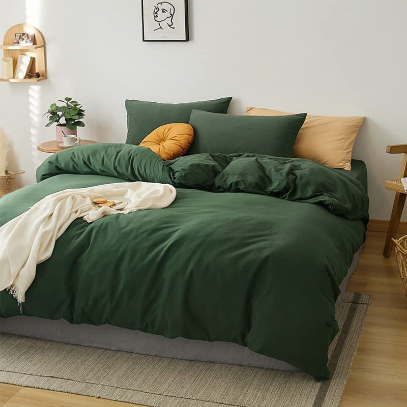 Nayoroom 3 Piece Dark Green Microfiber Duvet Cover Set, Queen