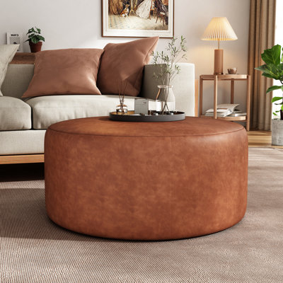Rond avec similicuir brun cognac, dimensions de 29,71 po, ressorts ensachés confortables, cuir de style moderne et élégant en brun, hauteur de 16,17 po, fabrication en contreplaqué, polyvalent pour plusieurs