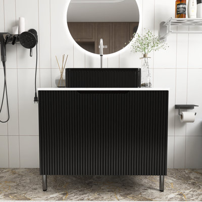 Lavabo autoportant en céramique noire 30 po et comptoir en pierre frittée blanche de Carrare