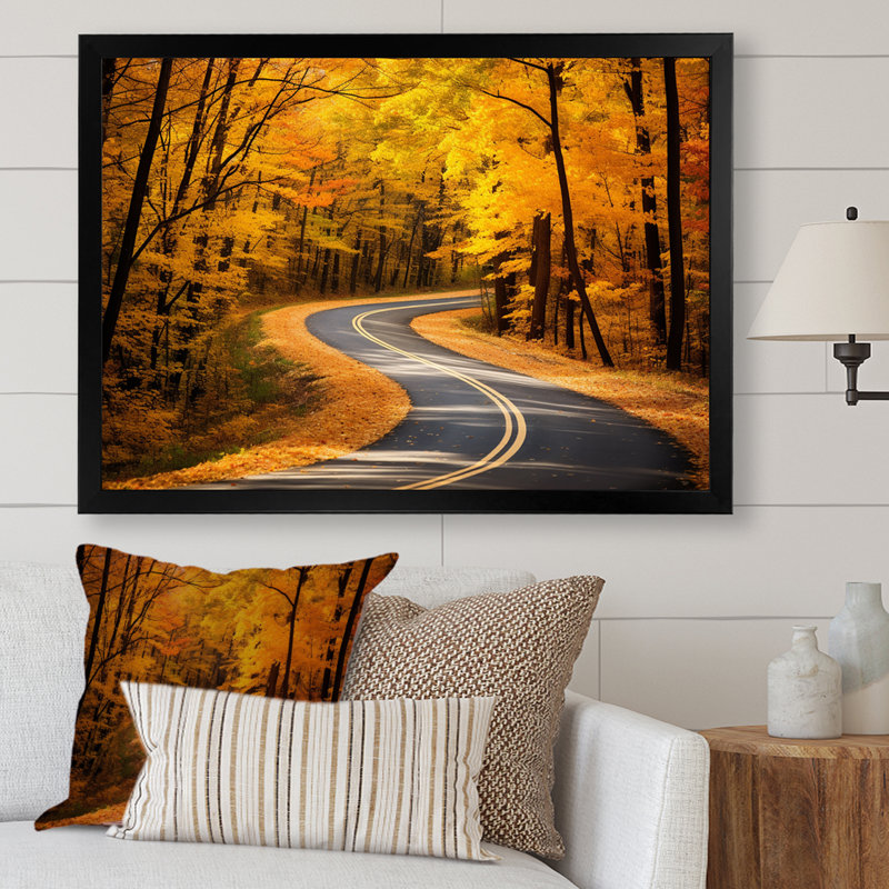 «Golden Road Into The Autumn Forest II - Road», art mural, H 12 po x l 20 po x P 1 po, Cadre d'angle fermé noir