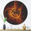 La flamme jaune clignotante - horloge murale moderne en bois-63618315