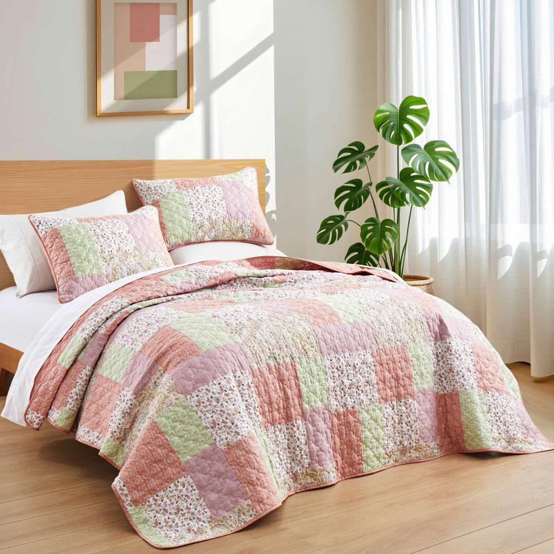 Modern Floral Geometric Quilt Set, 3-Piece Reversible Coverlet and Pillow Shams, Farmhouse Florals Floral