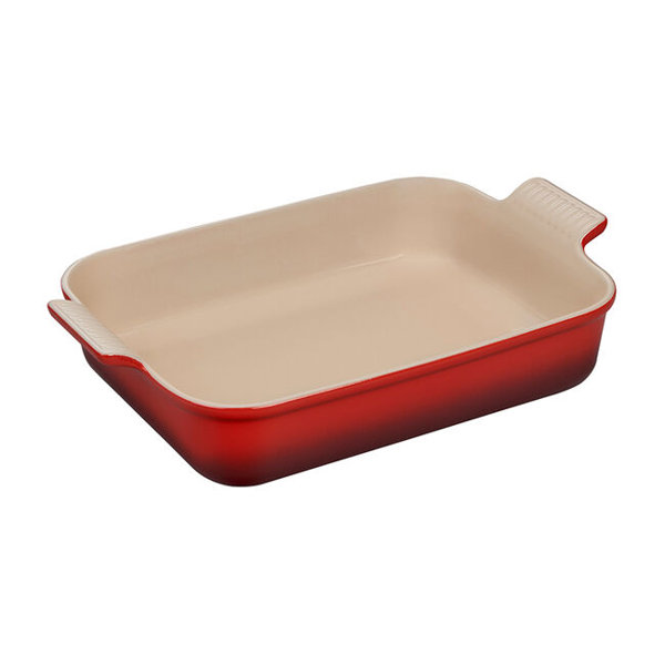 Le Creuset Cerise Red Stoneware Ceramic Pie Dish + Reviews
