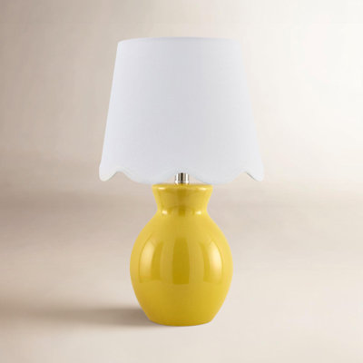 Momsen Scallop Shade Lamp