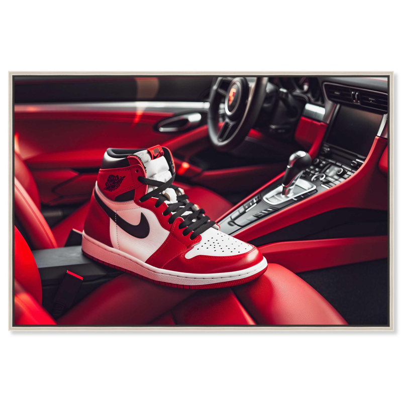 Toile rouge Sneaker par Art Remedy, H 11 po x l 16 po, Noir, Cadre flottant