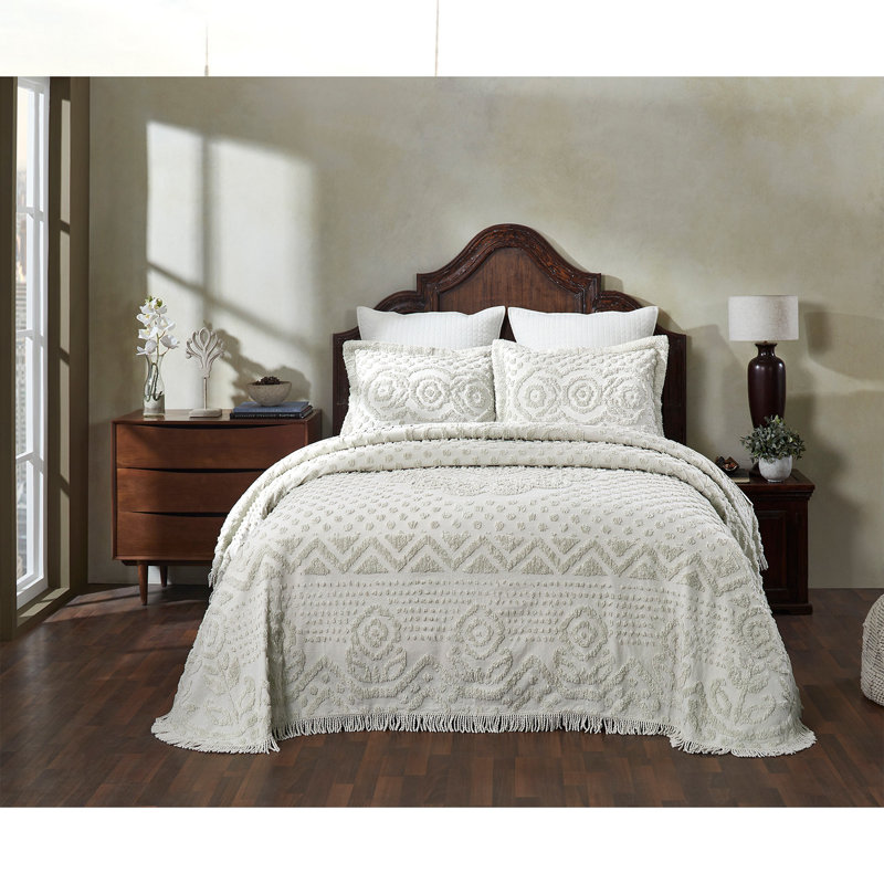 Ivory Cotton Queen Bedspread with Tufted Chenille Design