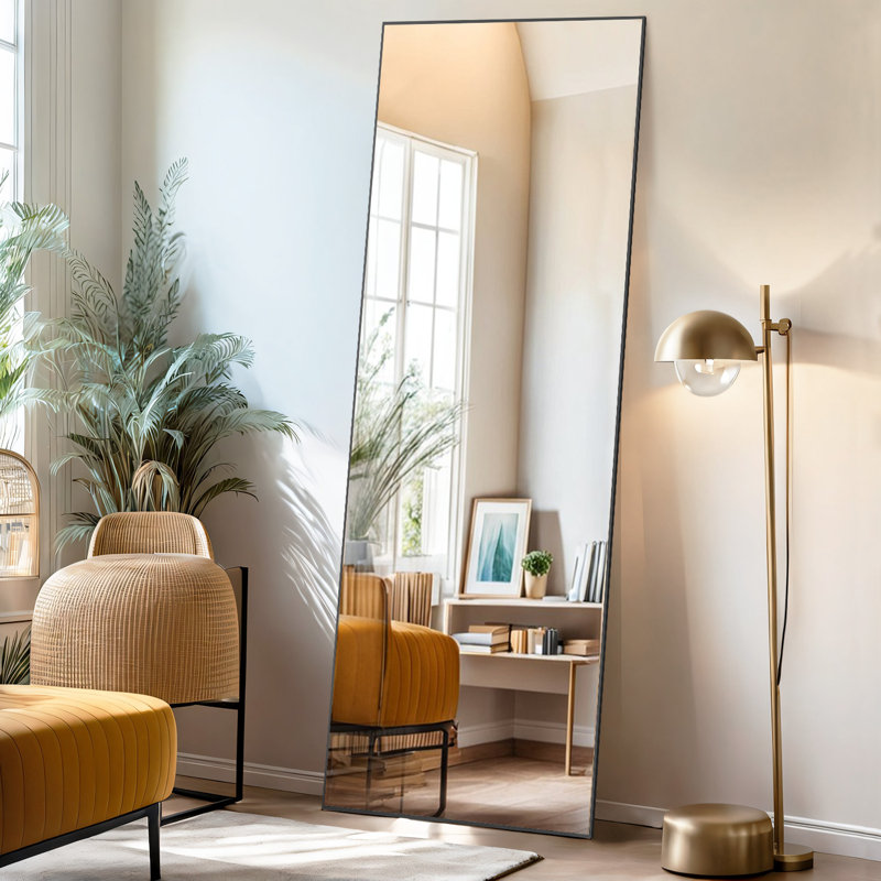 Miroir mural Ishanvi, Or, 64 po x 21 po
