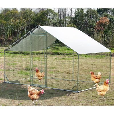 Cage à poules en métal avec cage imperméable et anti-UV pour utilisation dans une cour extérieure avec toit pointu 
